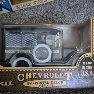 Chevrolet 1923 Postal Truck Bank Toy - Olive Green & White